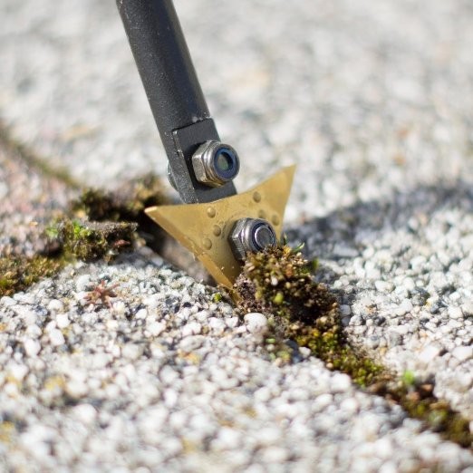 FugenKing FLEXI - Der Fugenkratzer mit Verschleißschutz inkl. Einsähhilfe und Teleskopstiel